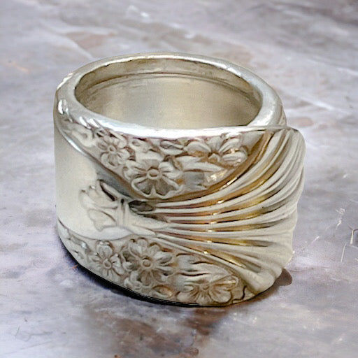 1939 Crown Silverplate Spoon Ring