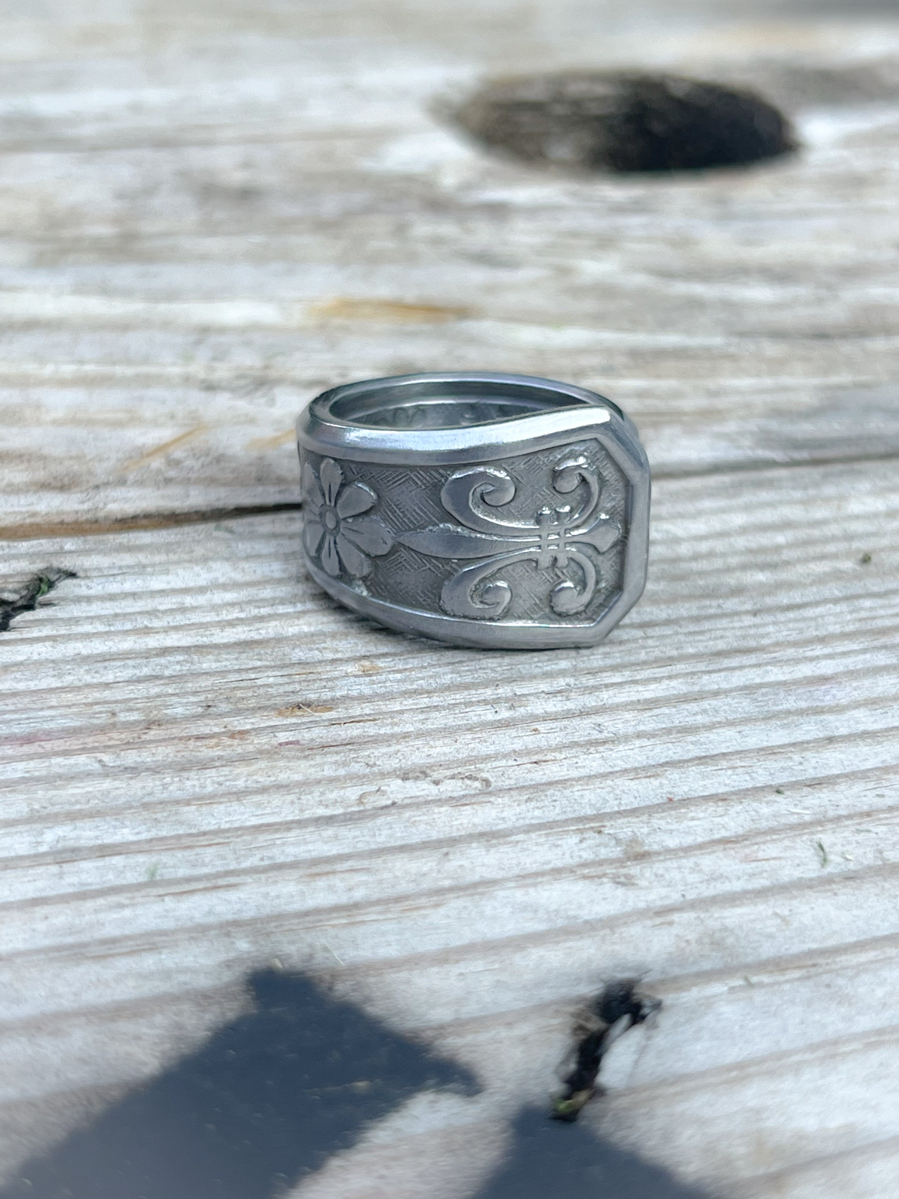 Vintage Fleur De Lis Spoon Ring